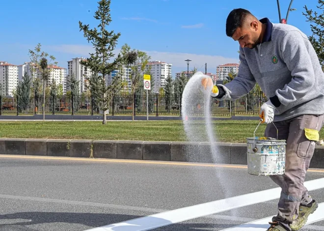 Malatya’da trafik güvenliği için yol çizgi çalışması yapıldı